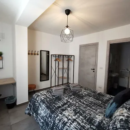 Apartment The Black Dog House Valenzano